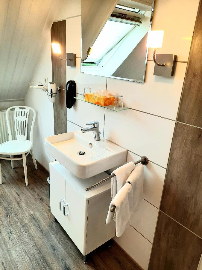 Hotel Pellmuehle Jever Bagian luar foto